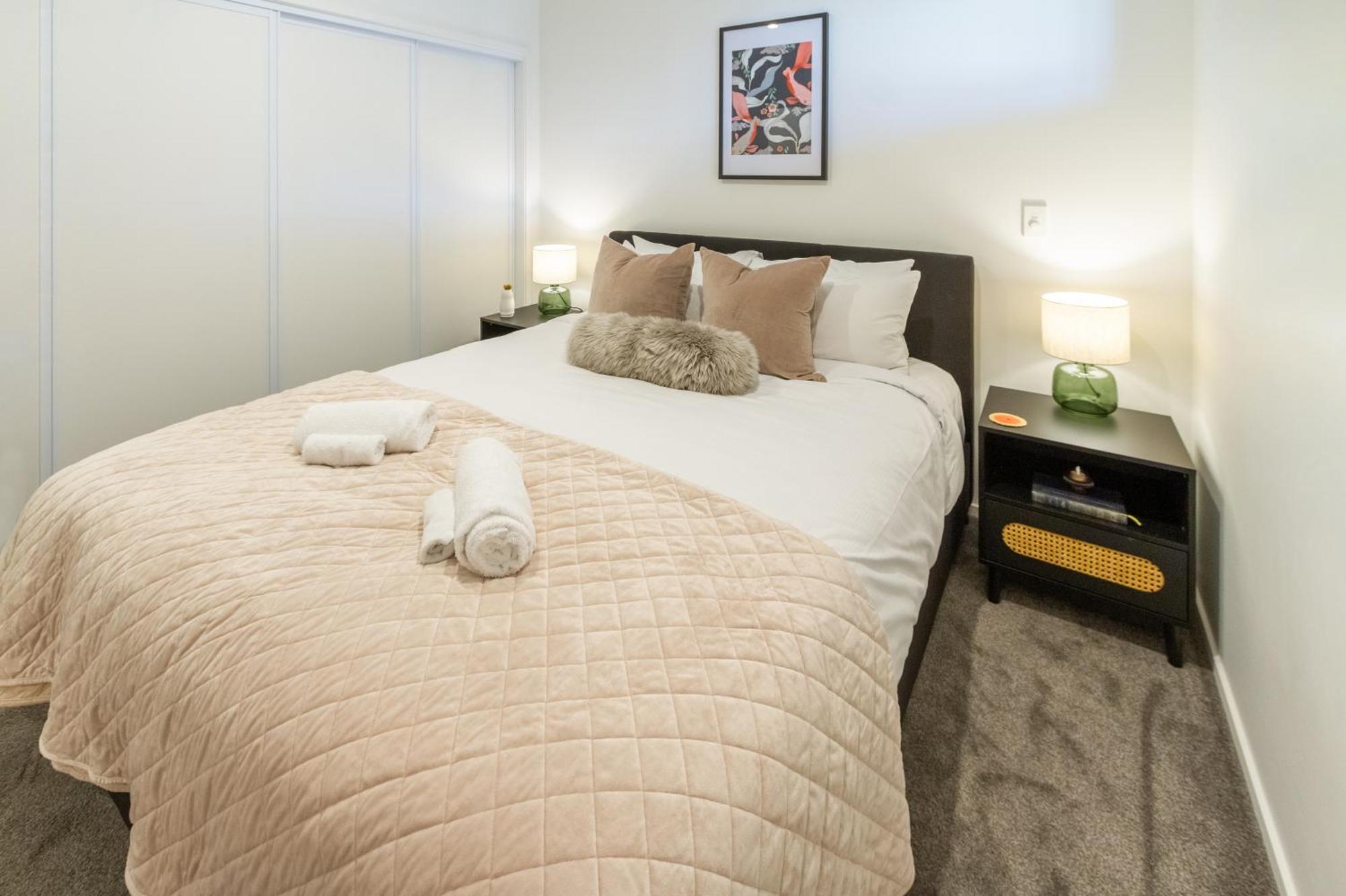 כרייסטצ'רץ' Cozy 1-Bed Apartment With Park Views, Sleeps 4 מראה חיצוני תמונה